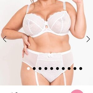 42 k Liaisson Paris Balcony Bra NWT